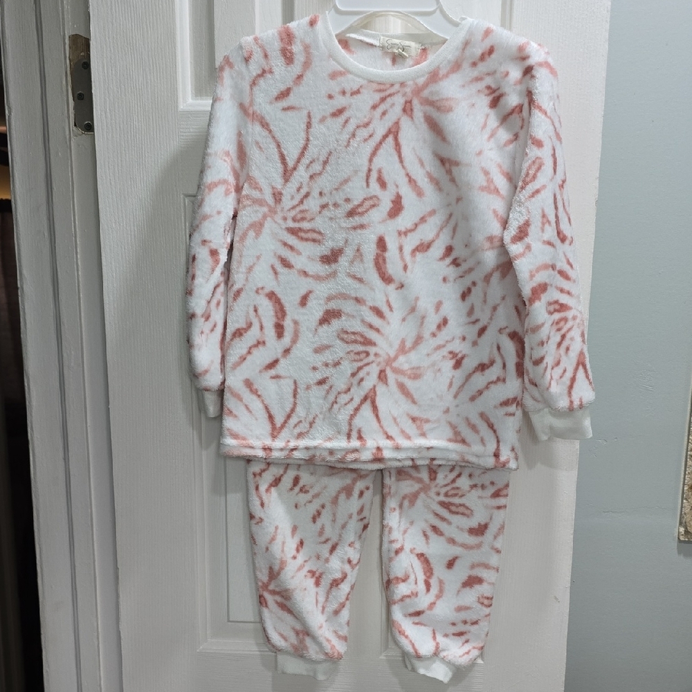 Jessica Simpson Pink and White Pajamas Kid Size M